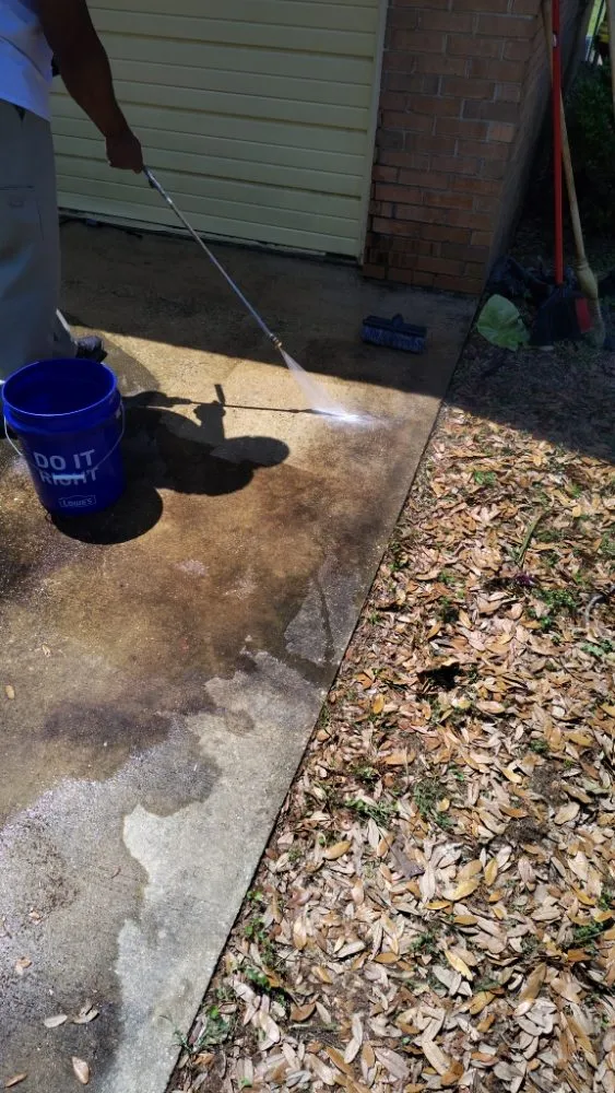 Affordable yard cleanup service in Crestview, FL - K&N Landscaping