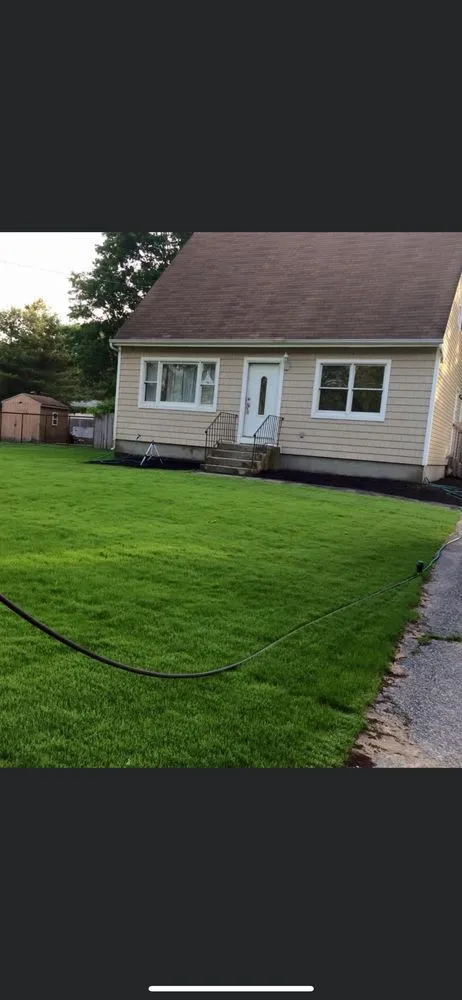 Custom yard maintenance in Sayville, NY - K&N Landscaping