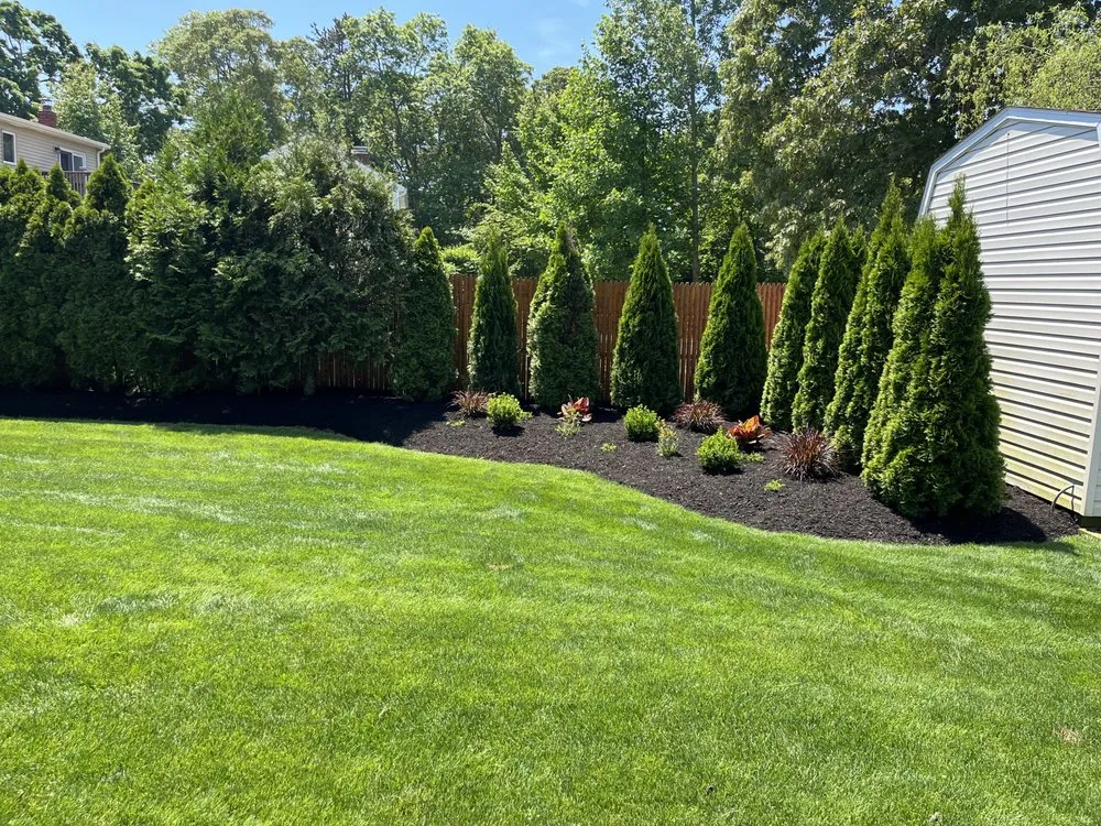 Top-rated lawn care service experts serving Sayville, NY - K&N Landscaping