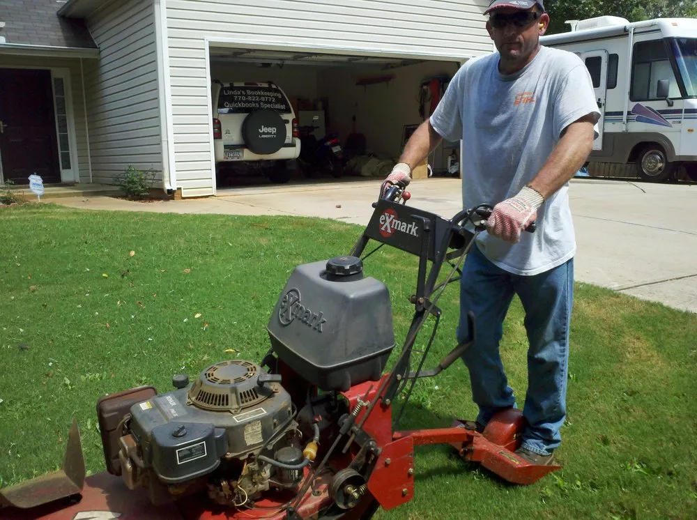 Top-rated lawn mowing service near you in Lawrenceville, GA by K&N Lawn Maintenance