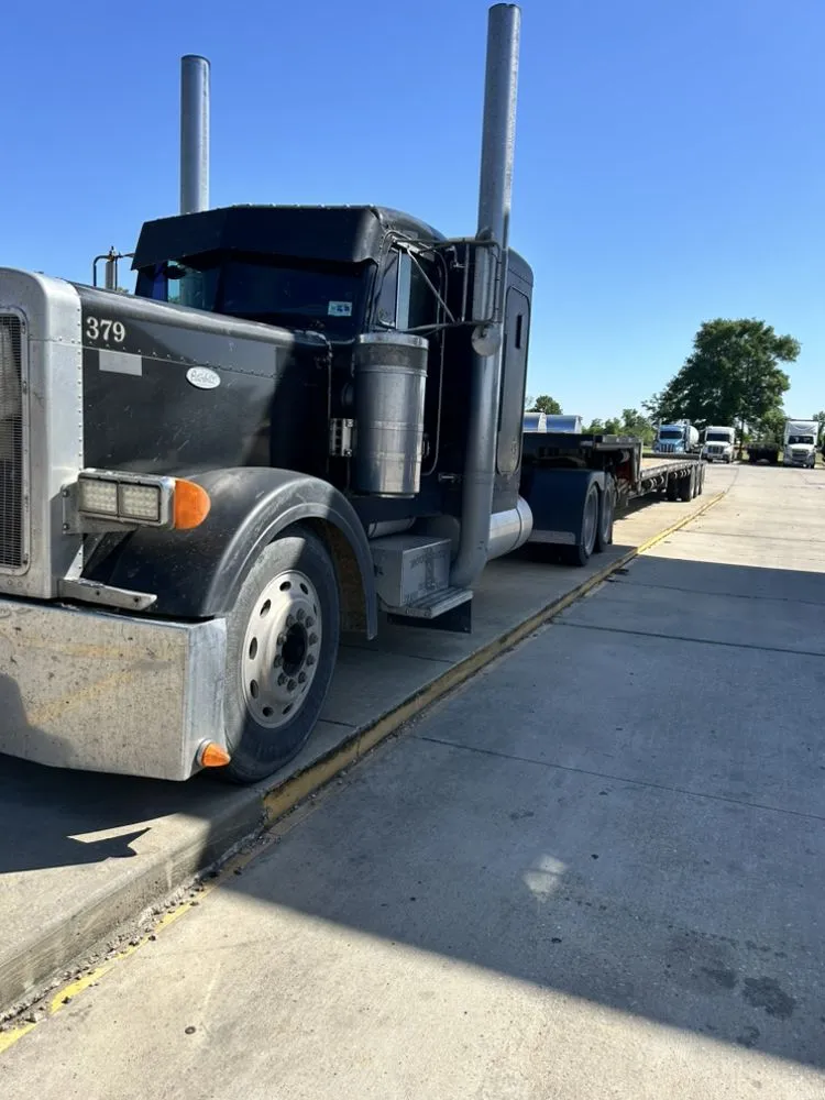 Expert residential landscaping for year-round maintenance across Lafayette, LA - K&N Pressure Washing & Lawn Care Service