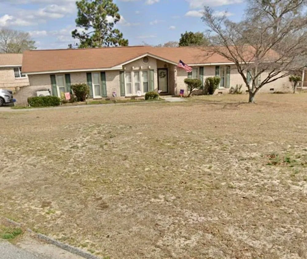 Affordable yard maintenance in West Columbia, SC - Kneale’s Lawncare