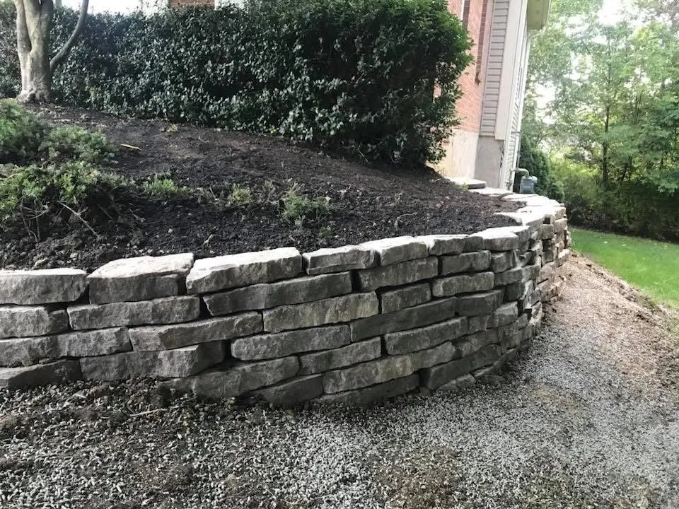 Top-rated yard maintenance experts serving Johnstown, OH - Kneisleyscape