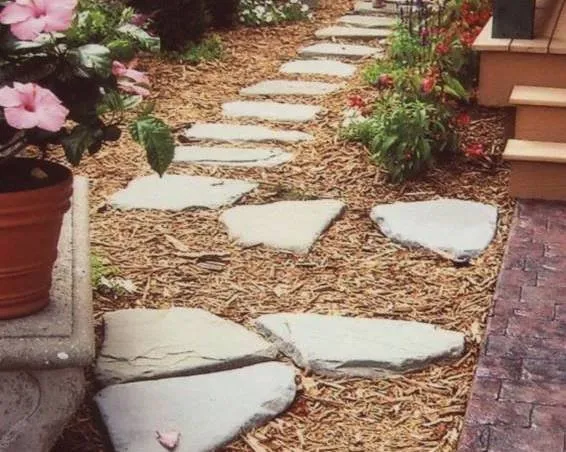 Top-rated landscape installation experts serving New Paris, IN - Knepp Sand & Stone