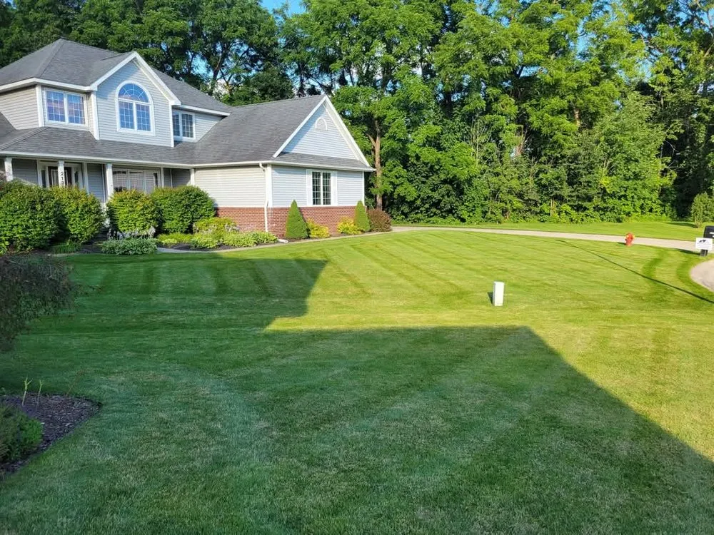 Local outdoor landscaping experts serving Swanton, OH - KNG Lawn Care