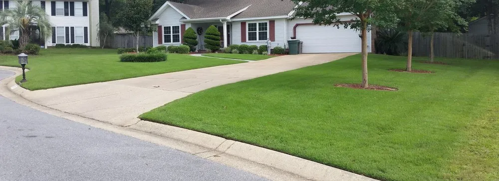 Reliable yard maintenance near you in Cantonment, FL by Knight Landscape Concepts