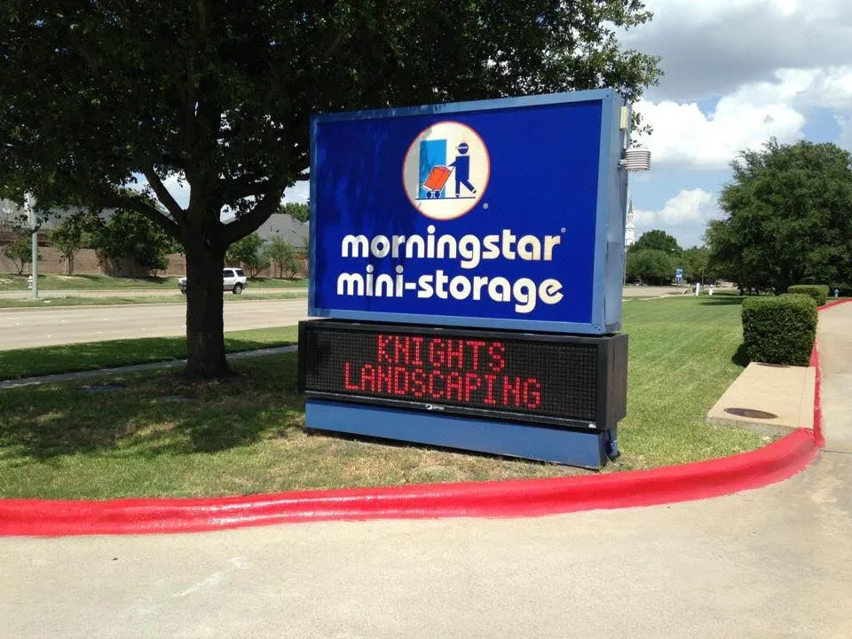 Custom lawn mowing service experts serving Dallas, TX - Knights Development, LLC