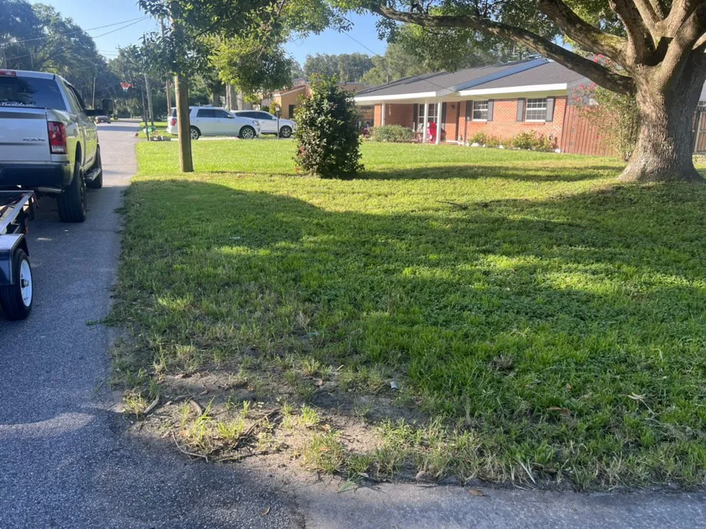 Trusted yard maintenance in Lakeland, FL by Knights Landscape Design