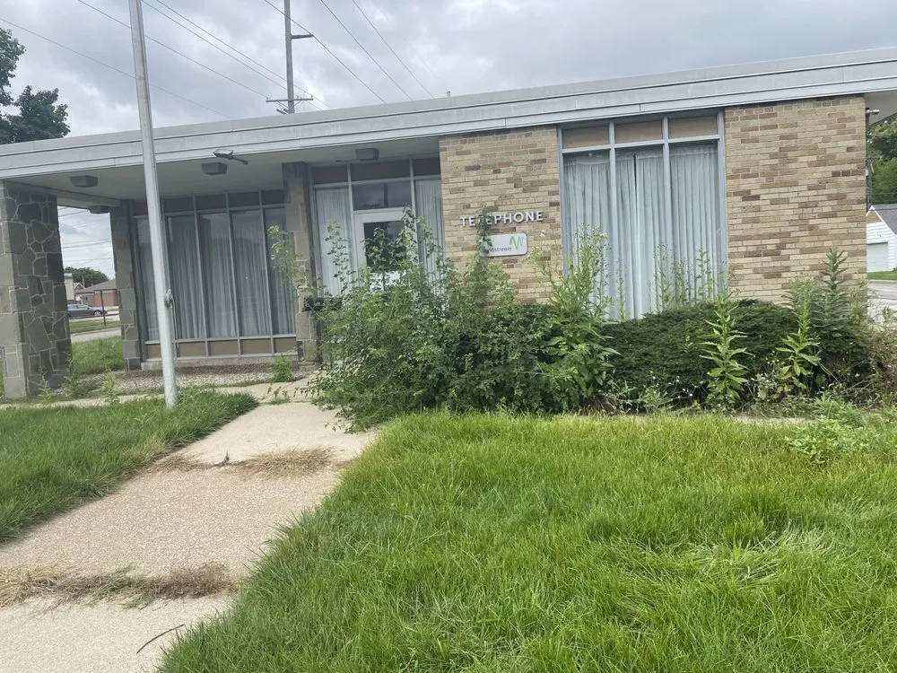 Expert lawn mowing service experts serving Liberty Center, OH - KNM Mowing & More