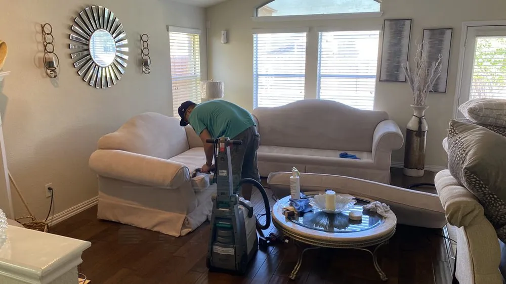 Trusted residential landscaping for beautiful yards in Waco, TX by Knockout Cleaning Services