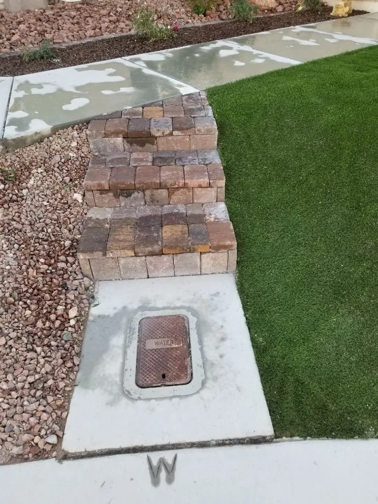 Trusted landscape installation with custom design across Las Vegas, NV - Knockout landscape