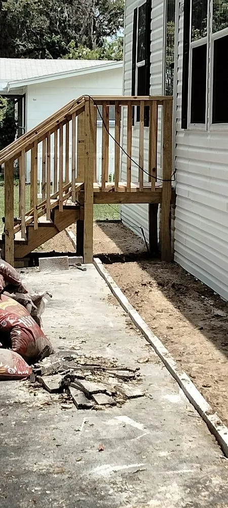 Top-rated yard maintenance in New Port Richey, FL - Knockout Pressure Washing & Landscape