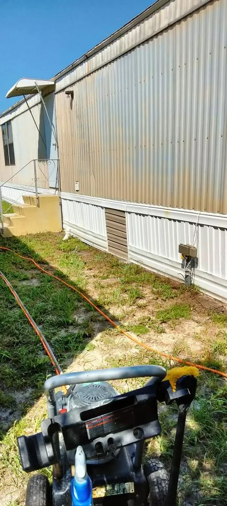 Affordable lawn mowing service experts serving New Port Richey, FL - Knockout Pressure Washing & Landscape