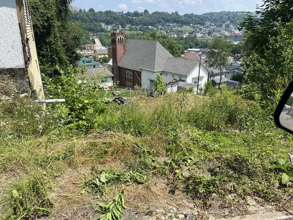 Professional landscaping services experts serving Grafton, WV - Knotts LawnCare