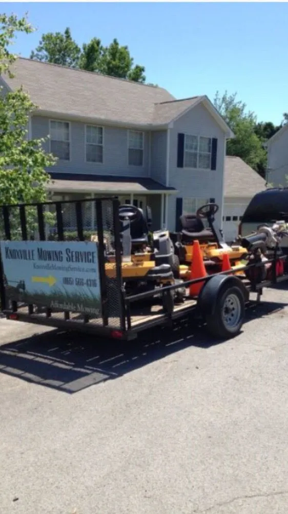 Local residential landscaping in Knoxville, TN - Knoxville Mowing Service