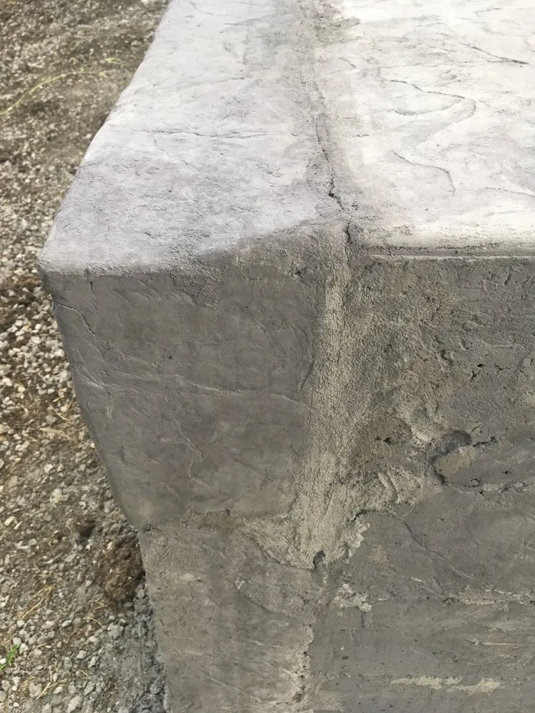 Custom lawn mowing service with custom design in Kansas City, MO by KNS OutDoor Services