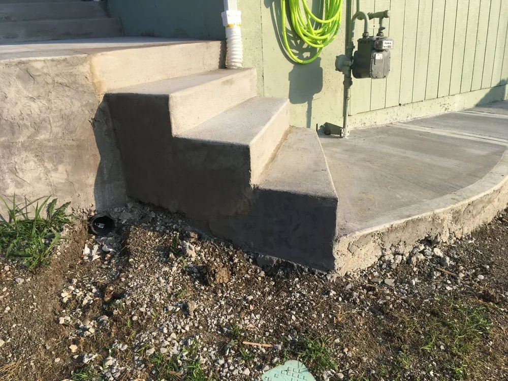 Top-rated landscaping services for beautiful yards in Kansas City, MO by KNS OutDoor Services