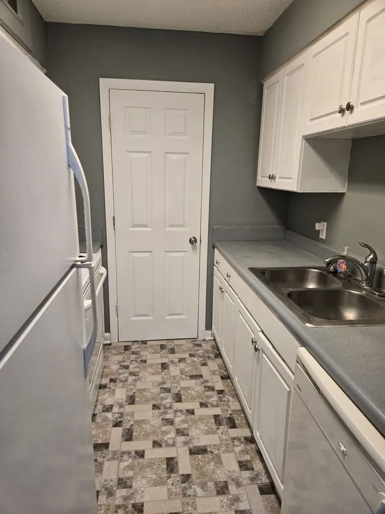 Reliable yard maintenance for outdoor upgrades across Charleston, SC - Kodi Cleaning Services