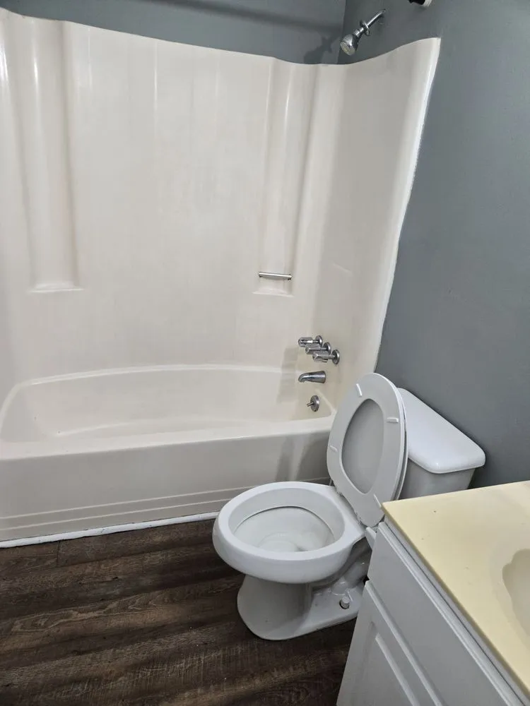 Custom lawn care service for residential properties in Charleston, SC by Kodi Cleaning Services