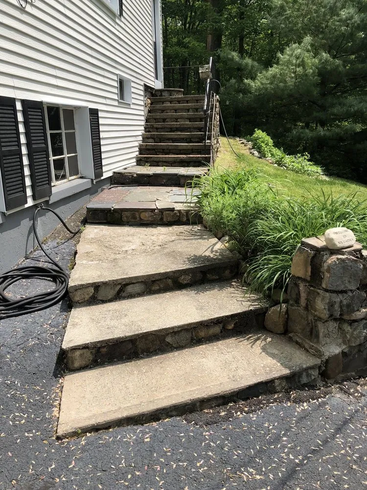 Top-rated lawn care service in Haskell, NJ by Kodiak Landscape