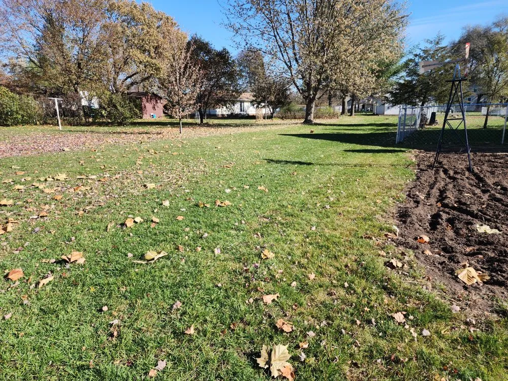 Expert yard maintenance for beautiful yards in Prophetstown, IL by Kohls Cuts