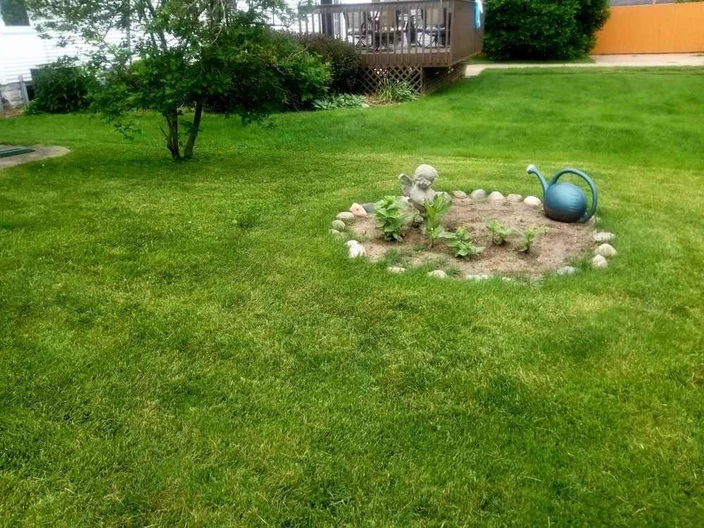 Local landscaping services for beautiful yards across Prophetstown, IL - Kohls Cuts