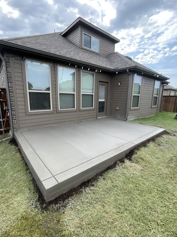 Professional lawn mowing service for homes across Euless, TX - Kokonut Construction