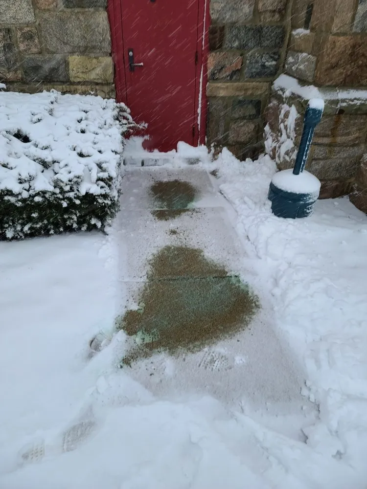 Reliable yard cleanup service for residential properties across Fenton, MI - Kolar Creek Lawn Care And Landscaping Services