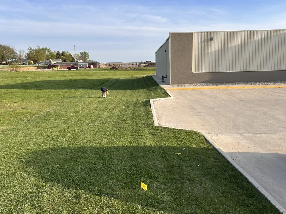 Top-rated landscaping services in Heyworth, IL by Koltons Lawn Service