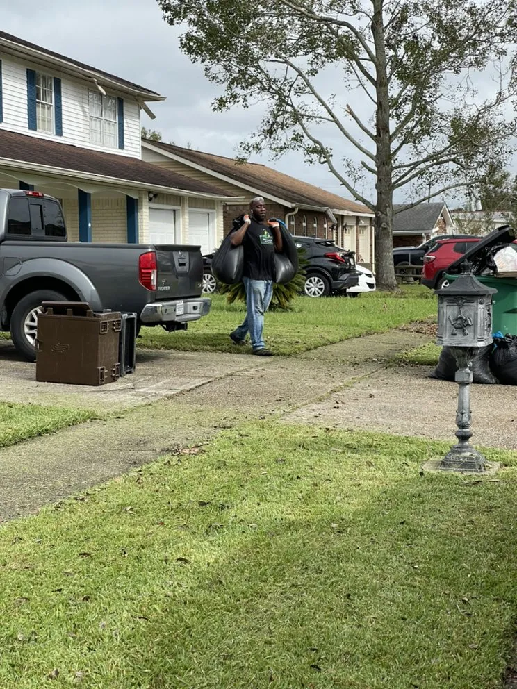Custom yard maintenance experts serving Chalmette, LA - KoMar Lawn Care Services