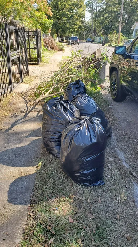 Affordable garden landscaping for beautiful yards in Chalmette, LA by KoMar Lawn Care Services