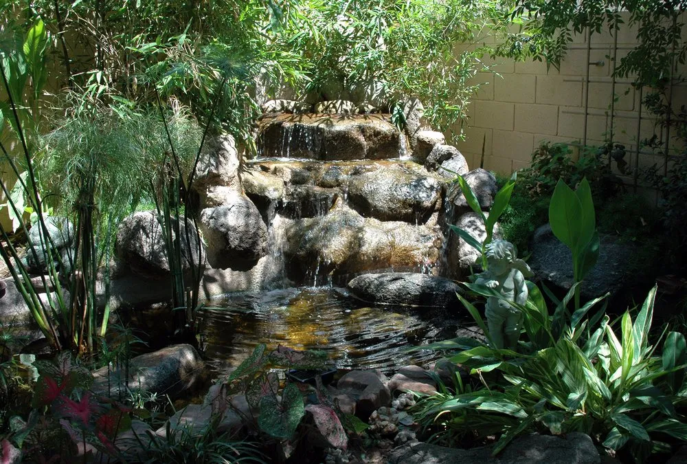 Professional lawn mowing service in Tempe, AZ - Kona Land & Water Escape