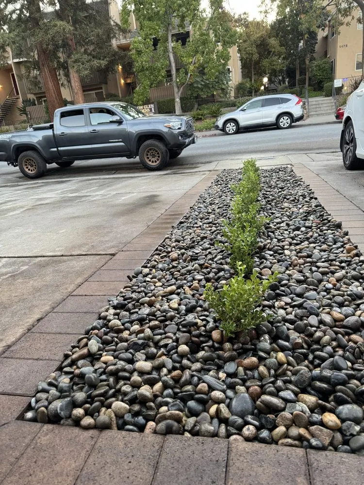 Local lawn mowing service in San José, CA by Konoha Landscaping