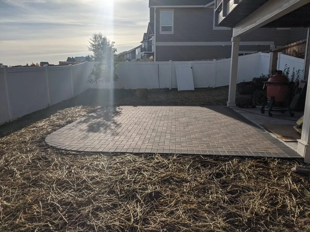 Affordable lawn care service in Viola, ID - Konstanty Services