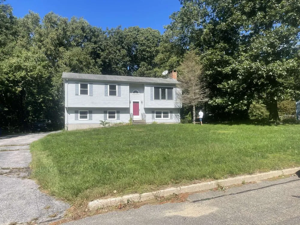 Top-rated yard maintenance in New London, CT - Kool Guys Corporation