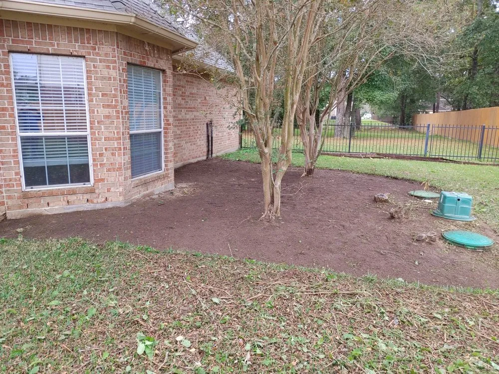 Professional yard maintenance in Panorama Village, TX by Korat lawncare