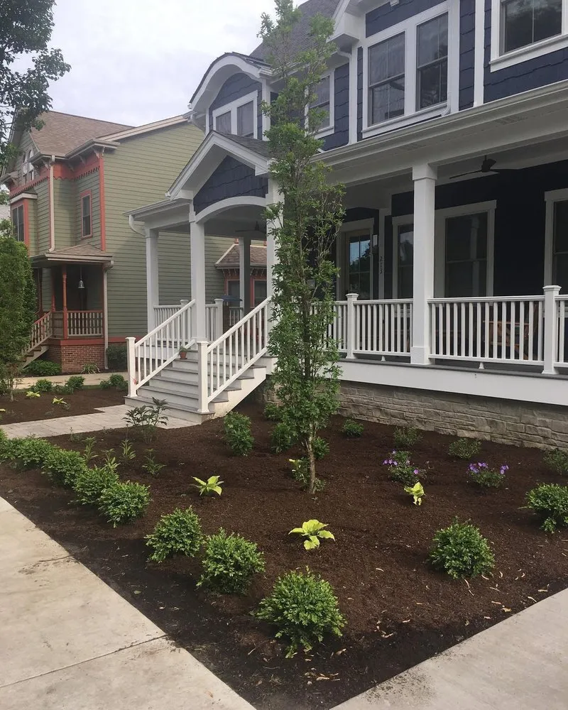 Affordable residential landscaping in Frankfort, IL by Koreman Landscape