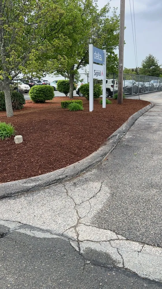 Trusted yard maintenance experts serving Holbrook, MA - Kota Equipment and Landscape