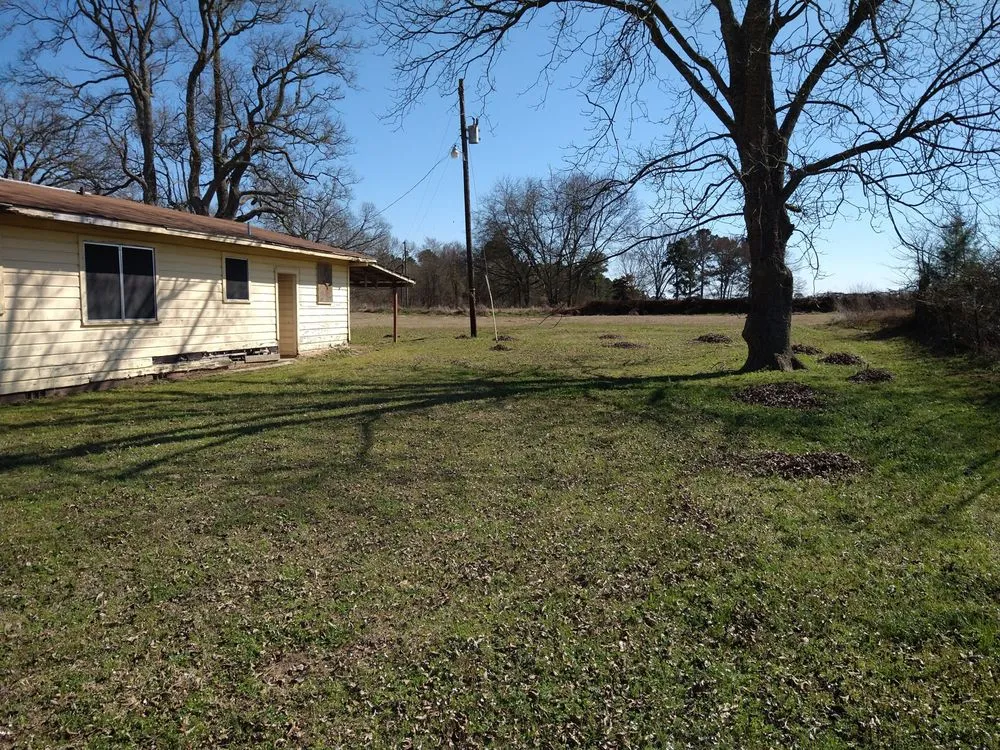 Local outdoor landscaping experts serving Mount Pleasant, TX - Kountry Kuts Landscaping