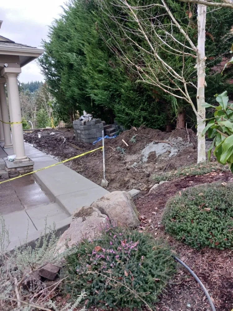 Top-rated lawn mowing service for homes in Mount Pleasant, TX by Kountry Kuts Landscaping