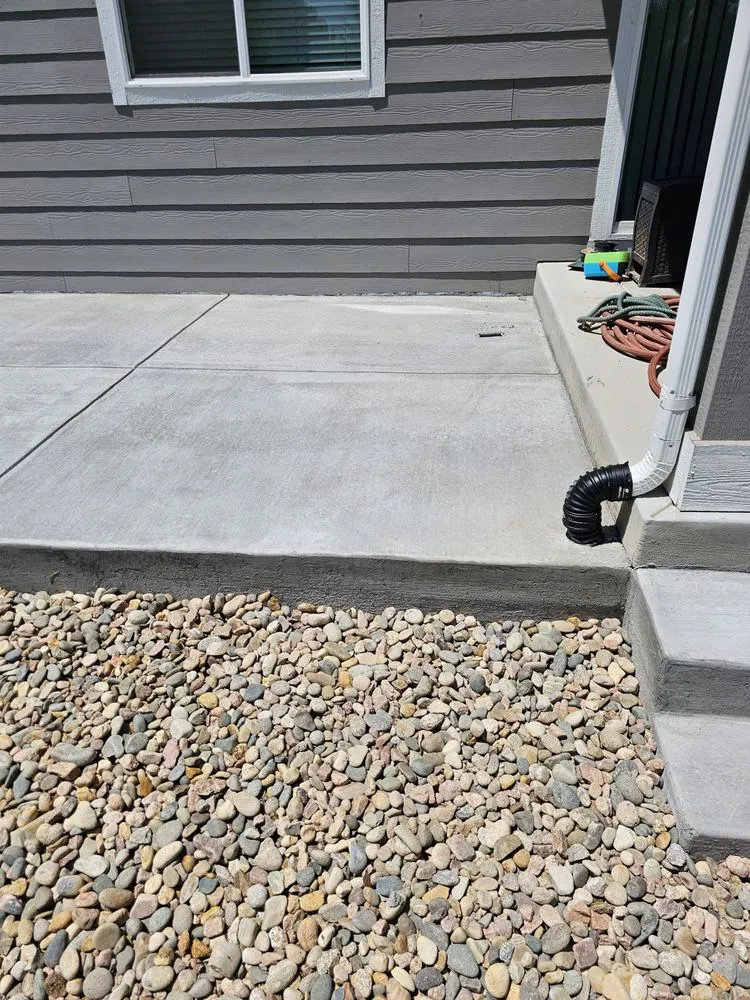 Top-rated residential landscaping with custom design in Bennett, CO by Kountry Life Kustomz