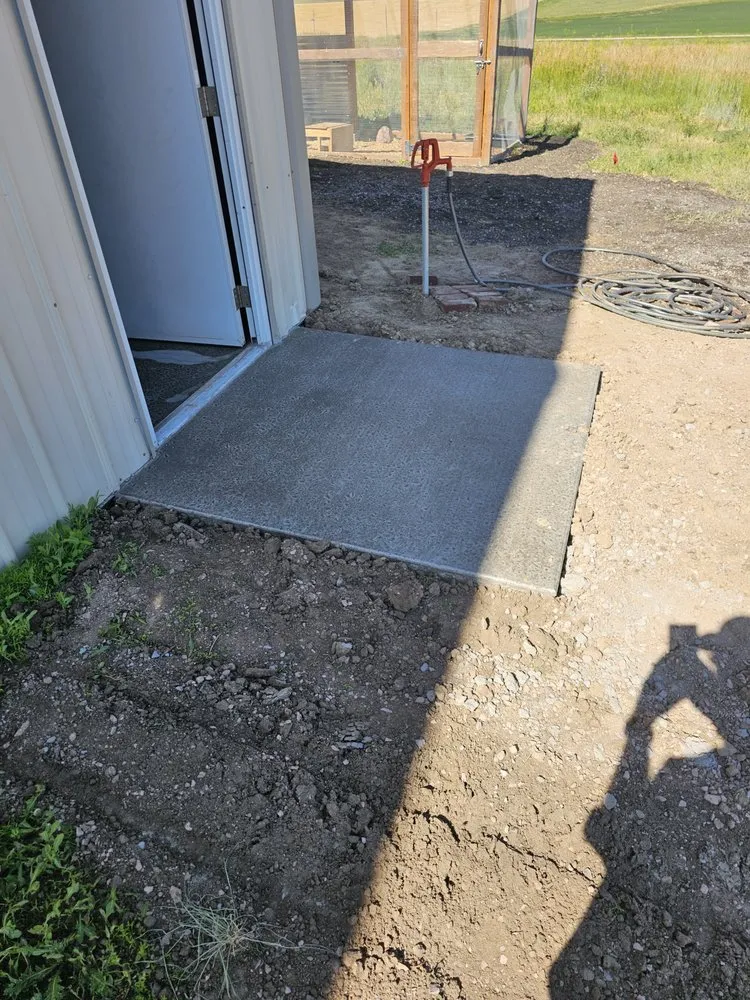 Professional residential landscaping with custom design across Bennett, CO - Kountry Life Kustomz