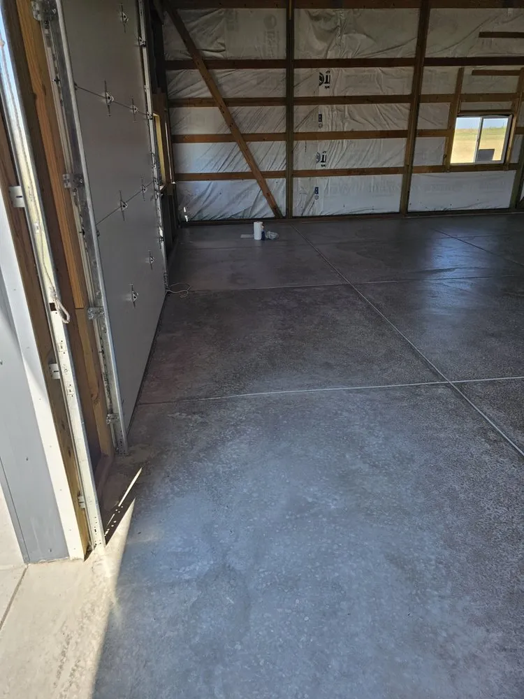 Affordable yard cleanup service experts serving Bennett, CO - Kountry Life Kustomz