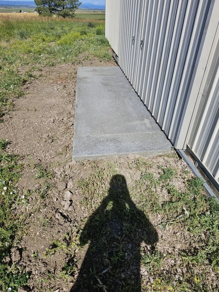 Local landscaping services for beautiful yards in Bennett, CO by Kountry Life Kustomz