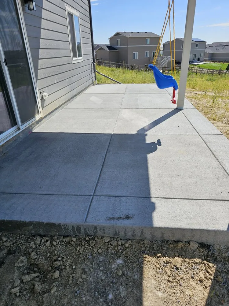 Professional lawn care service for homes in Bennett, CO by Kountry Life Kustomz