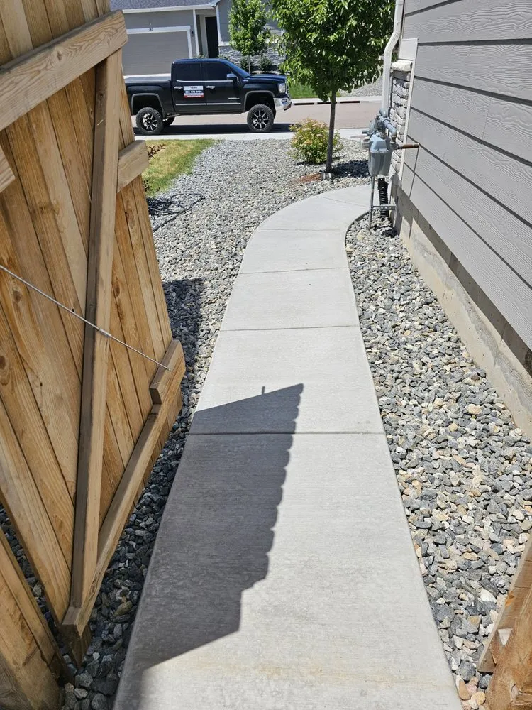 Local yard maintenance in Bennett, CO by Kountry Life Kustomz