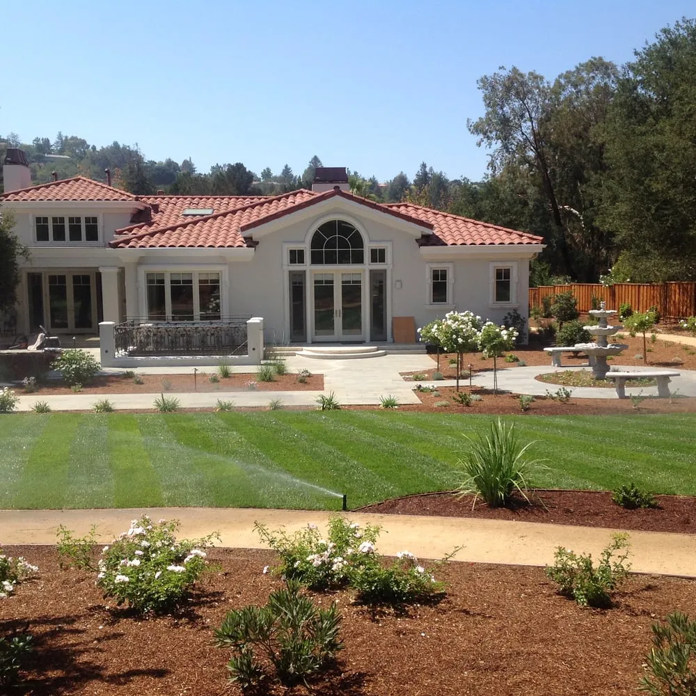 Reliable yard maintenance experts serving Santa Clara, CA - Kovax Landscaping