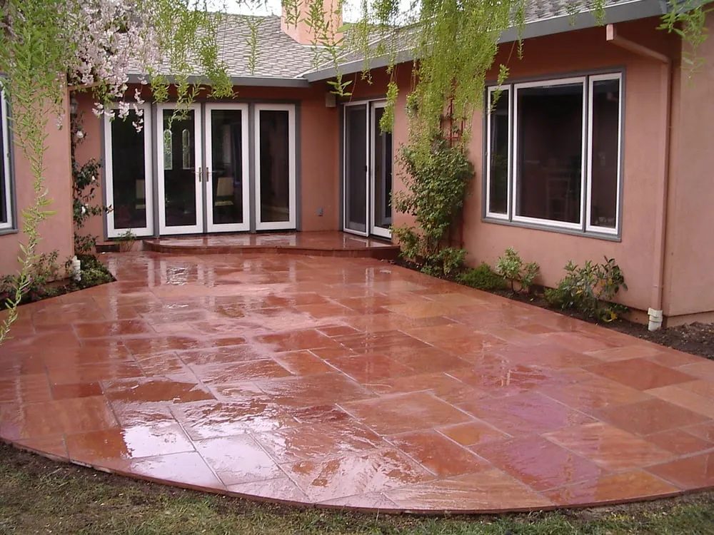 Custom yard cleanup service for residential properties in Santa Clara, CA by Kovax Landscaping