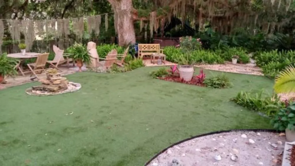 Professional yard maintenance experts serving Middleburg, FL - Kozy Creations Landscape Design