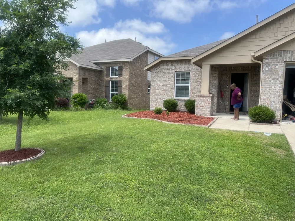 Local yard maintenance in Heartland, TX by K&P Lawn Care